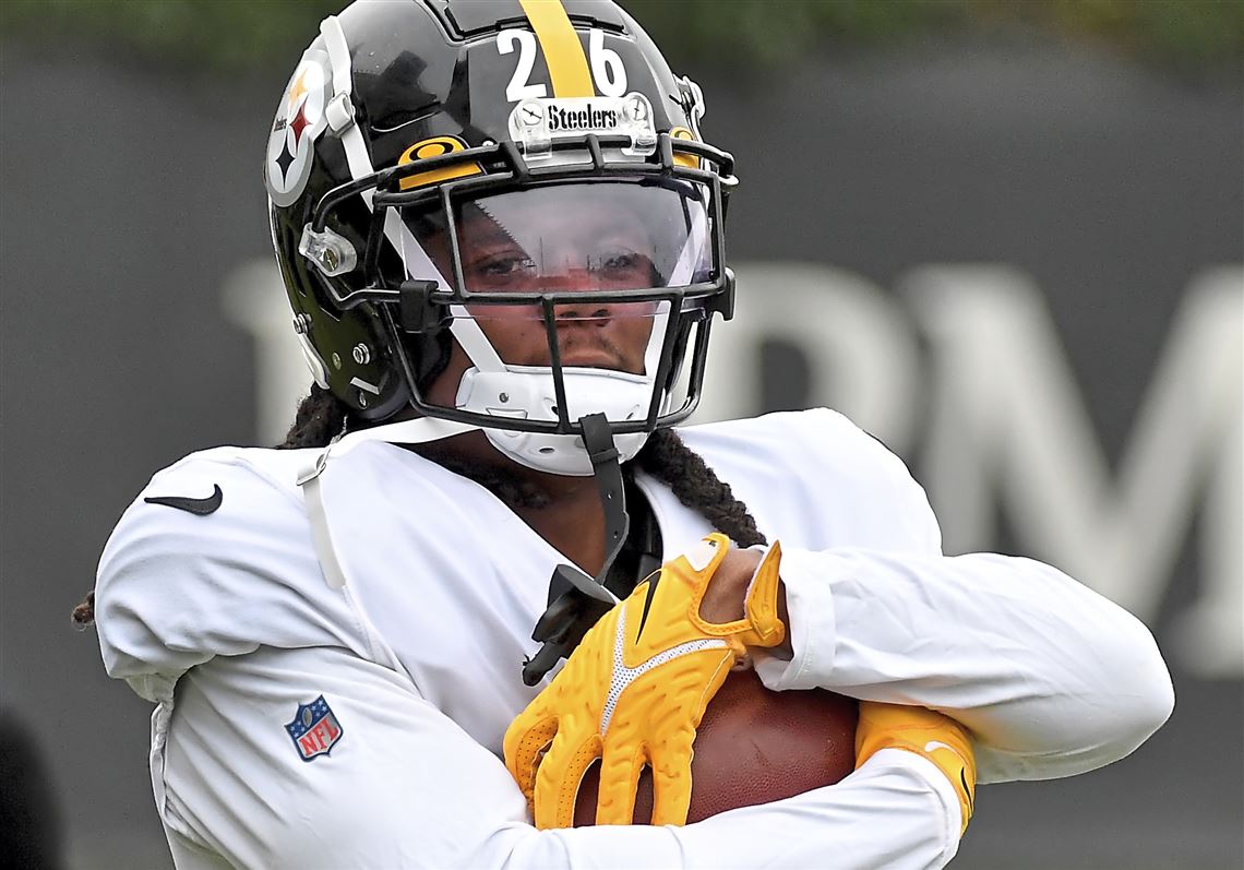 Anthony McFarland active for Steelers in Cleveland, but no Zach