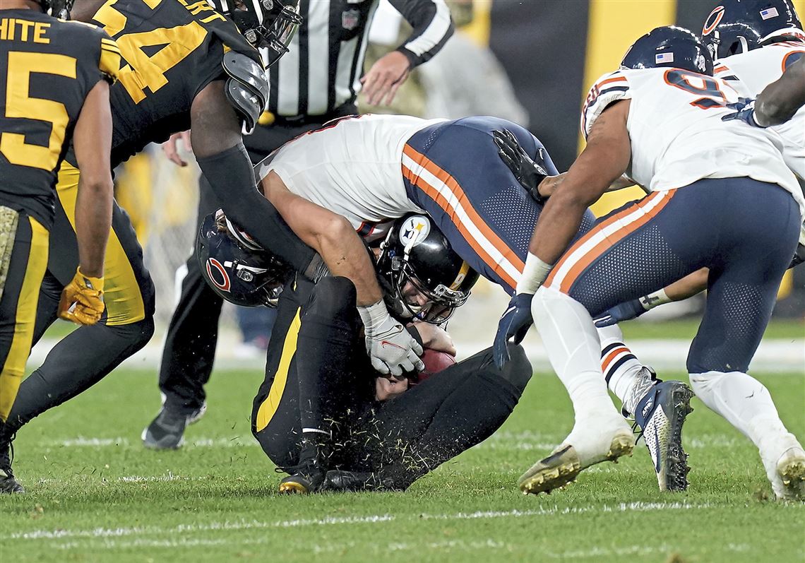 Taunting penalty on Chicago Bears pass rusher Cassius Marsh draws