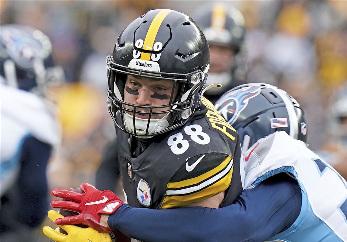 Steelers FB Derek Watt questionable to return with possible concussion