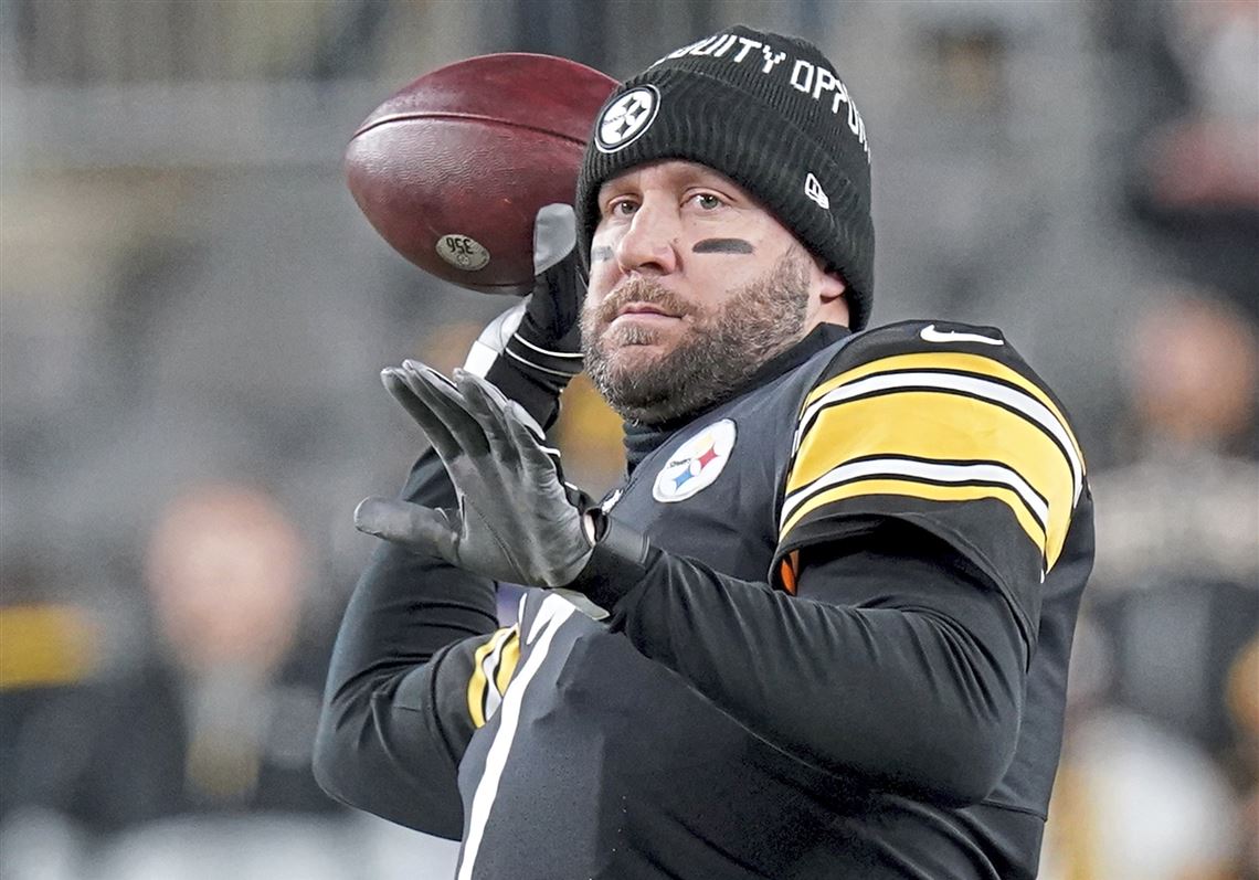 Sleeping, eating, film work and a little 'panic.' How the Steelers