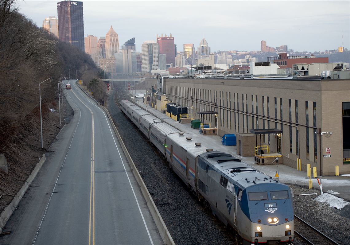 New York lawmakers seek to boost rail safety in the state