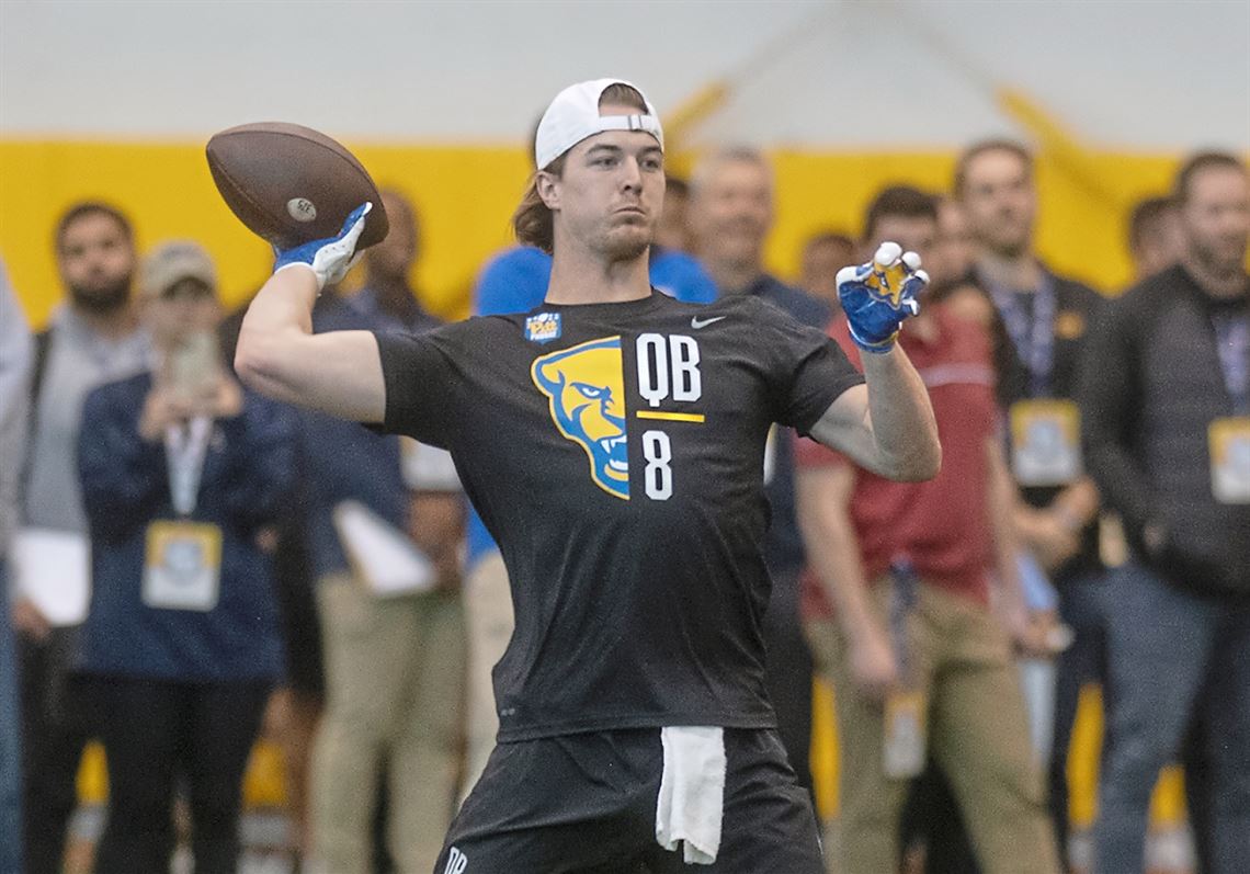 Quarterback Kenny Pickett (8) during Pittsburgh's football pro day