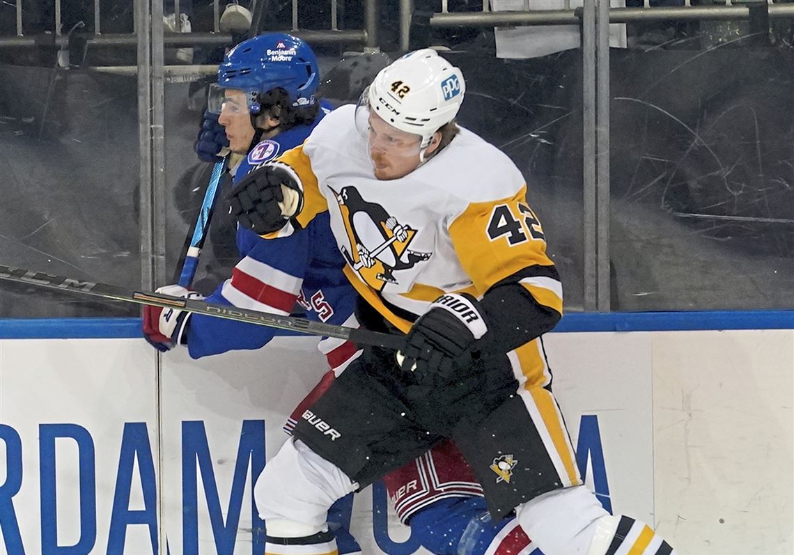 Penguins forward Kasperi Kapanen not worried over little offense