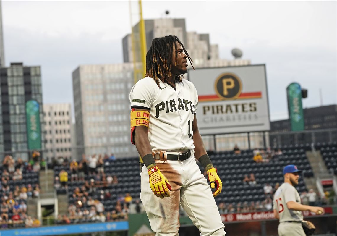 Oneil Cruz, Pirates top Reds on opening day - CBS Pittsburgh