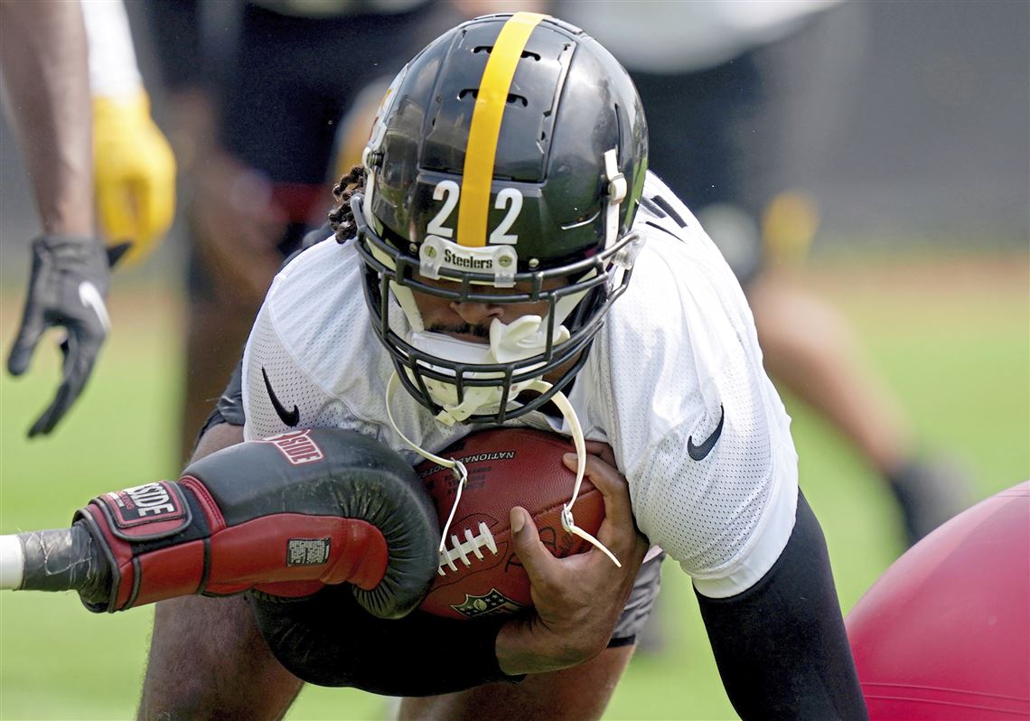 Steelers' offensive changes limited to running back reps — for now