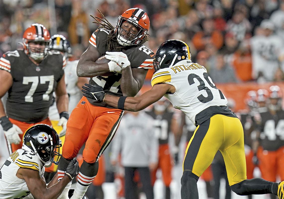 Browns RB Kareem Hunt gets win and jersey vs. Steelers QB and former high  school rival Mitchell Trubisky 