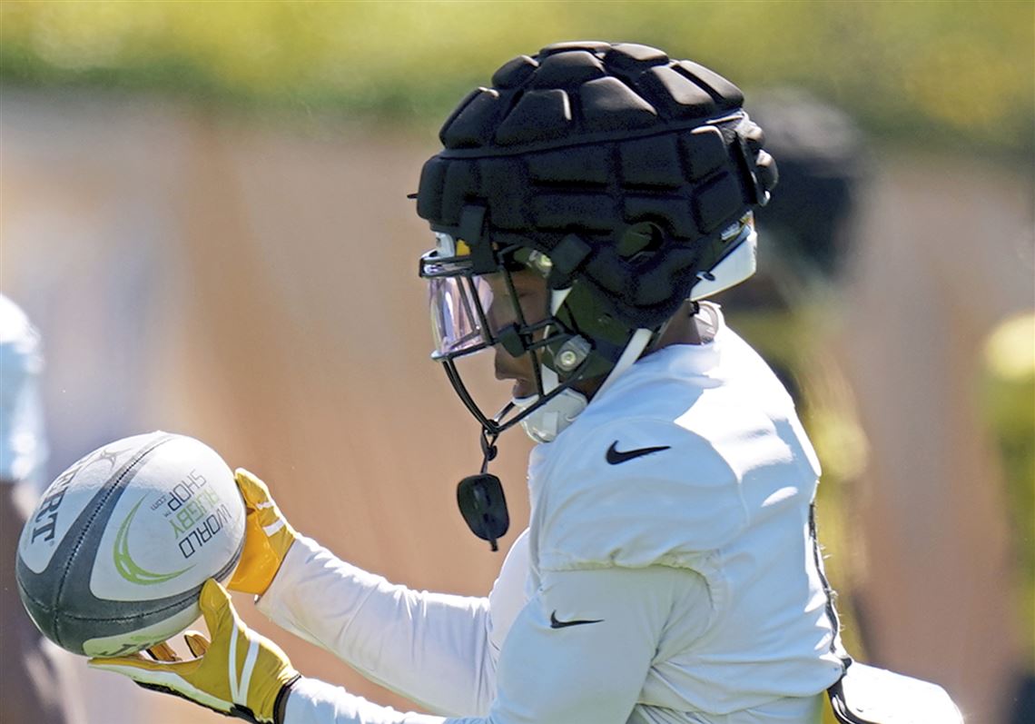 Pittsburgh Steelers Players React to New Guardian Helmets - Sports