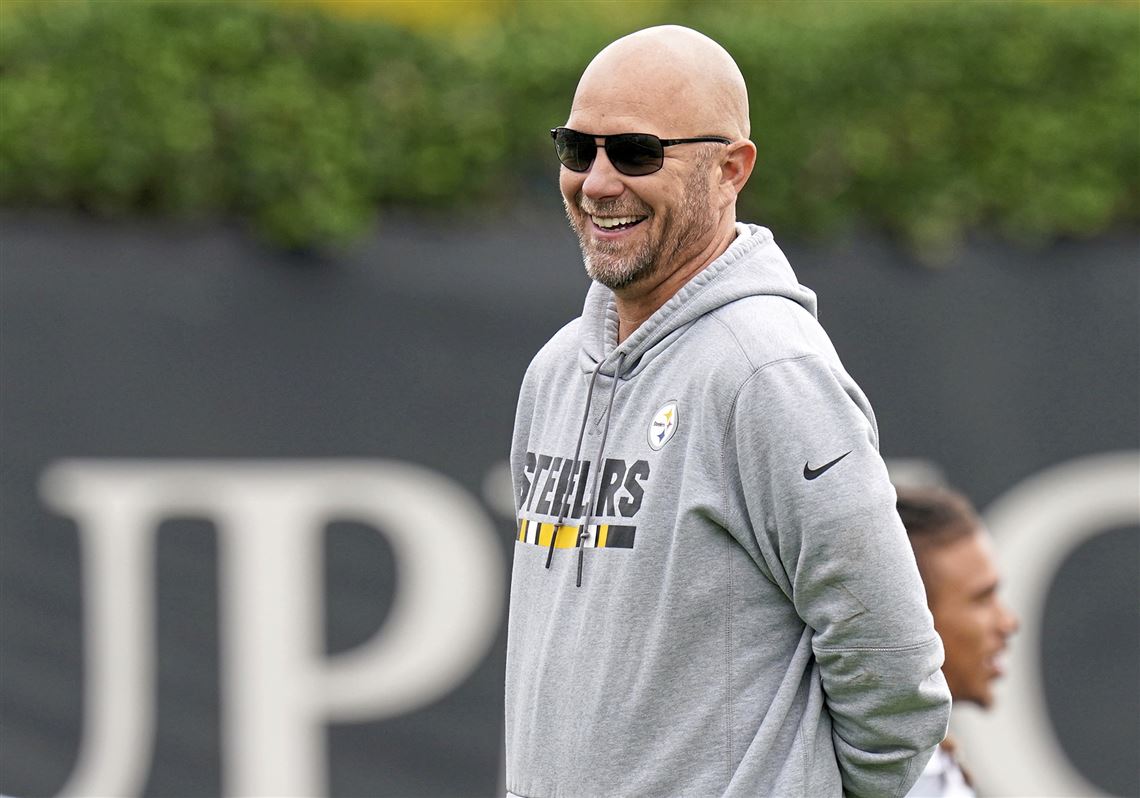 Despite calls for his job, embattled Steelers coordinator Matt Canada  remains confident in his offense