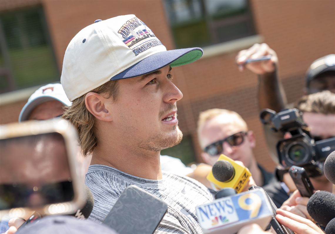 Kenny Pickett enters Steelers camp at the head of the table