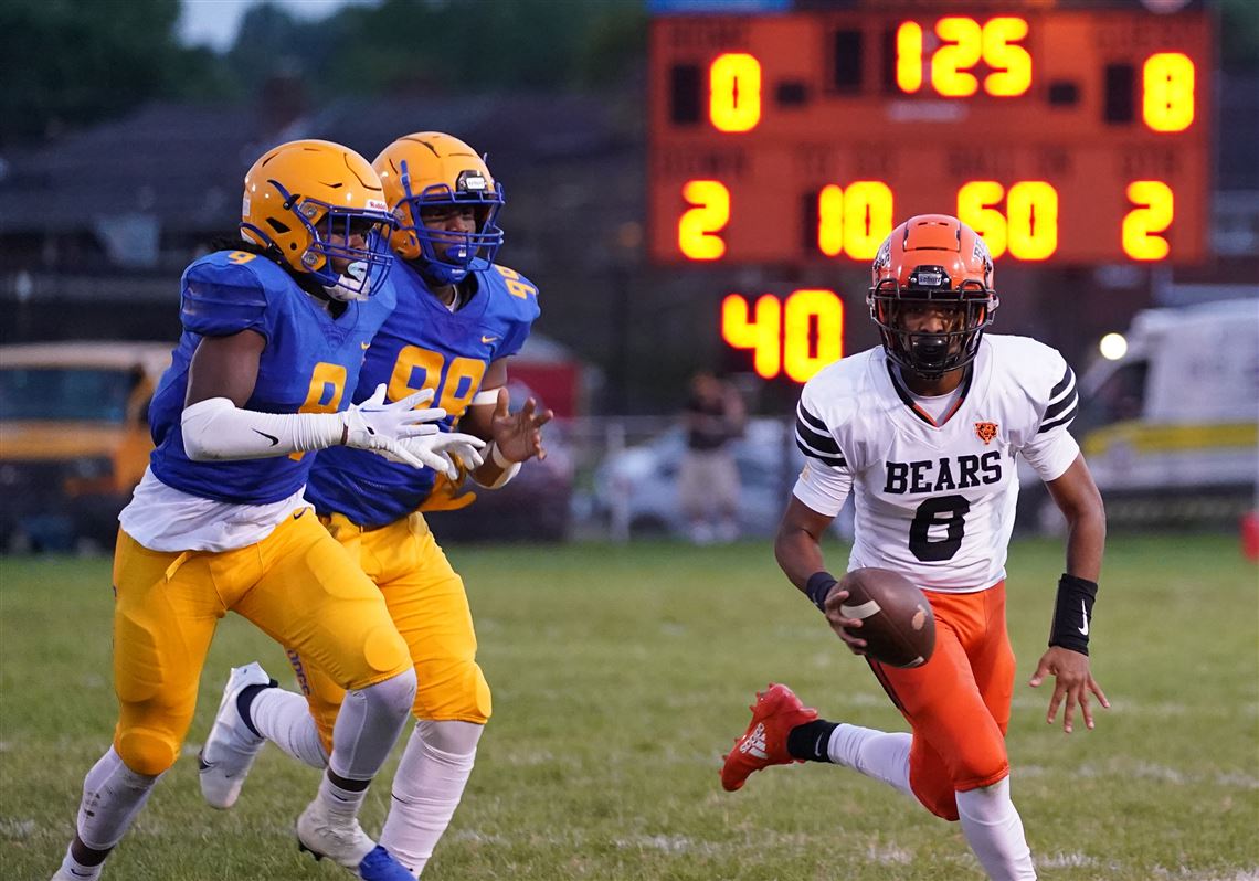 High school football game in Las Vegas ends in a large brawl