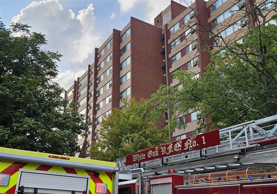 四人受伤，200人因麦基斯波特高层建筑火灾被迫离开
