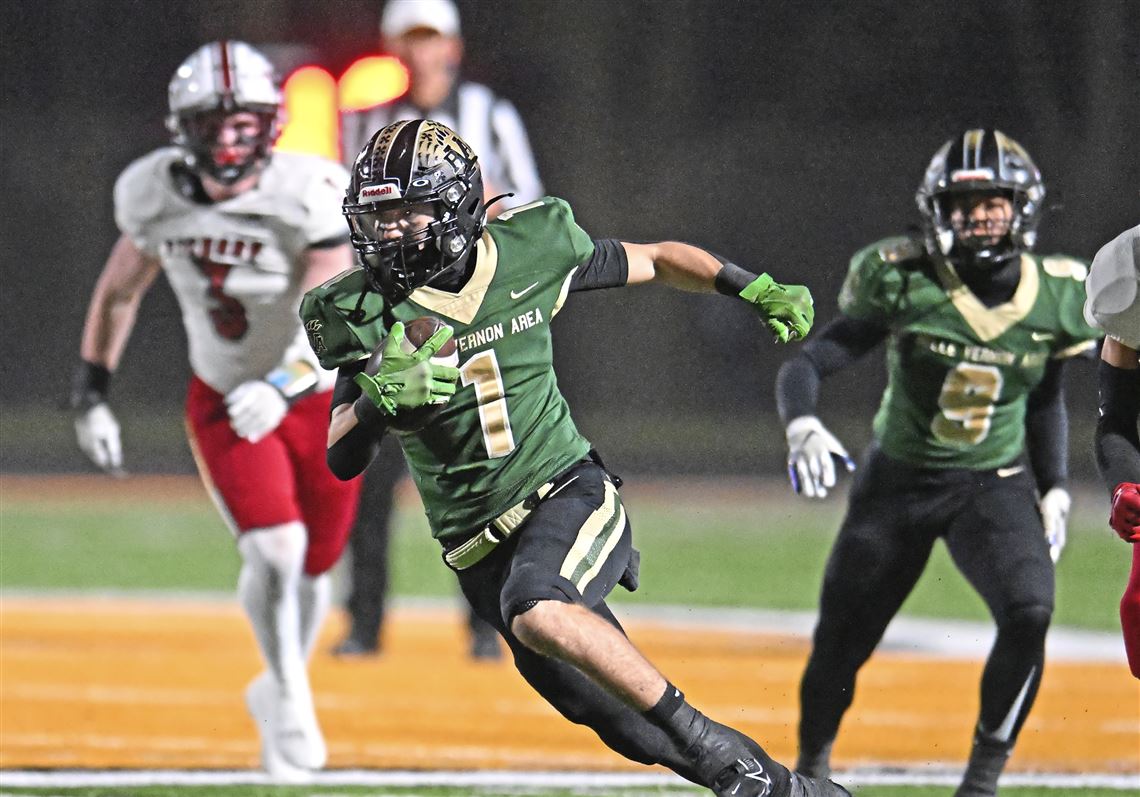 Belle Vernon's Kole Doppelheuer returns after rushing for 832 yards and 14 touchdowns.