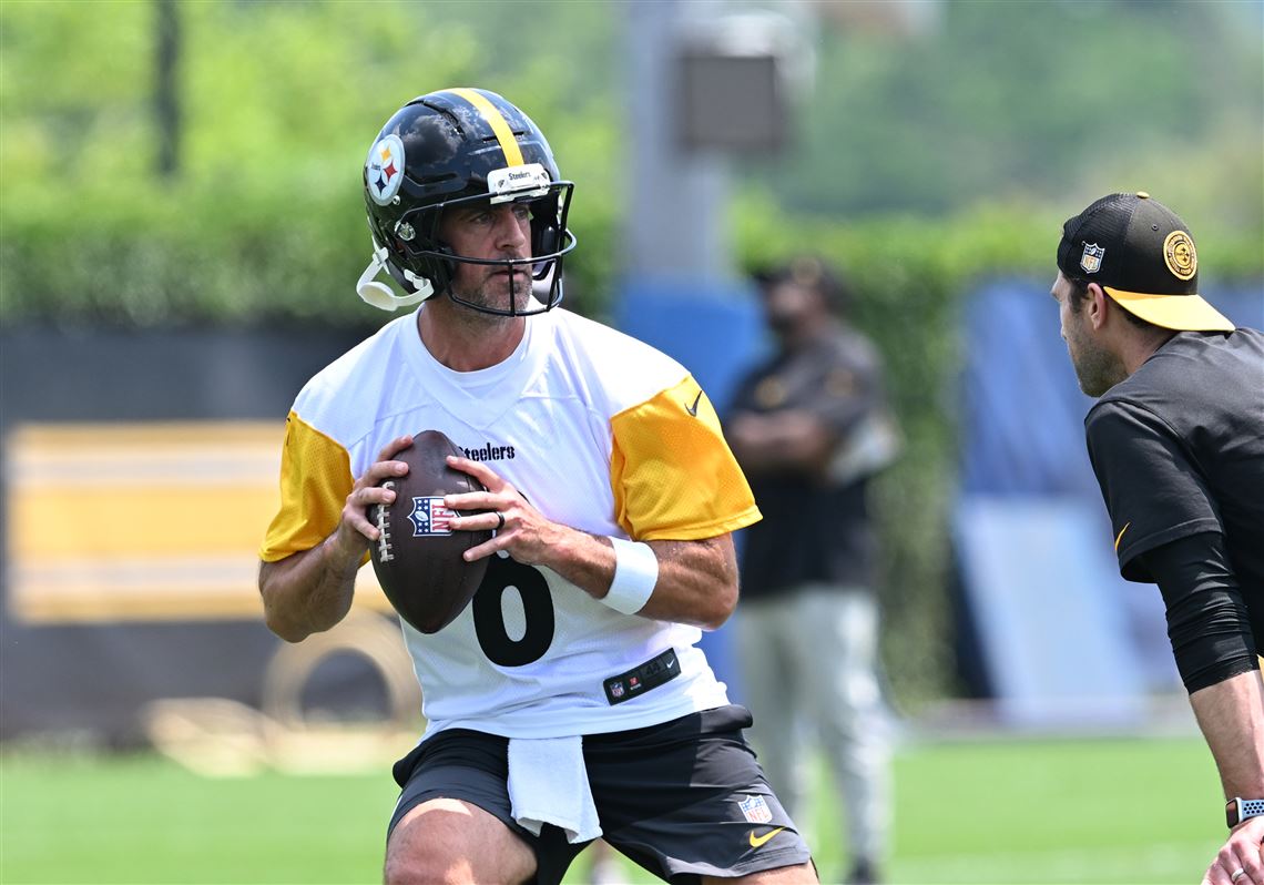 With long courtship behind him, Aaron Rodgers learning the Steelers ropes on 'first day of school' - Pittsburgh Post-Gazette
