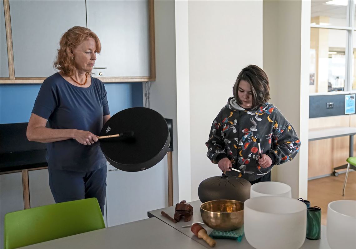 Hold that note! Sound baths aim to wash away stress and anxiety ...