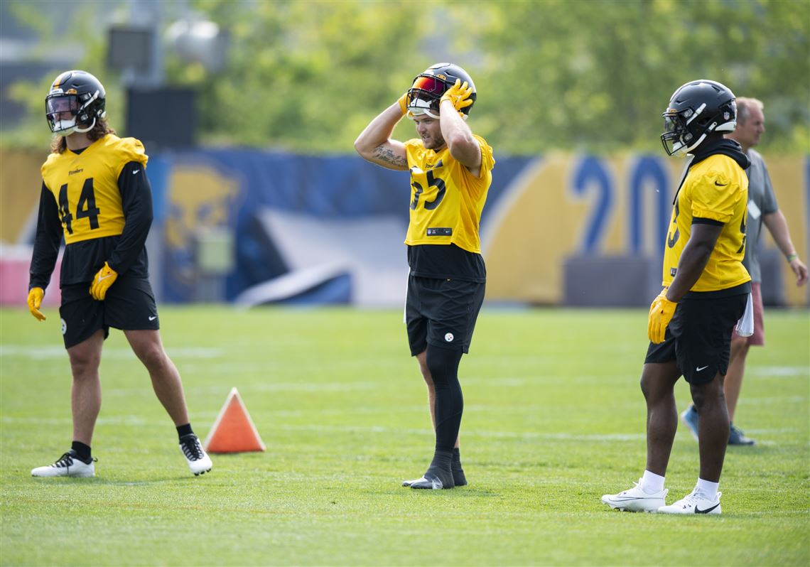 Steelers inside linebacker room showing improvement after years of constant  turnover