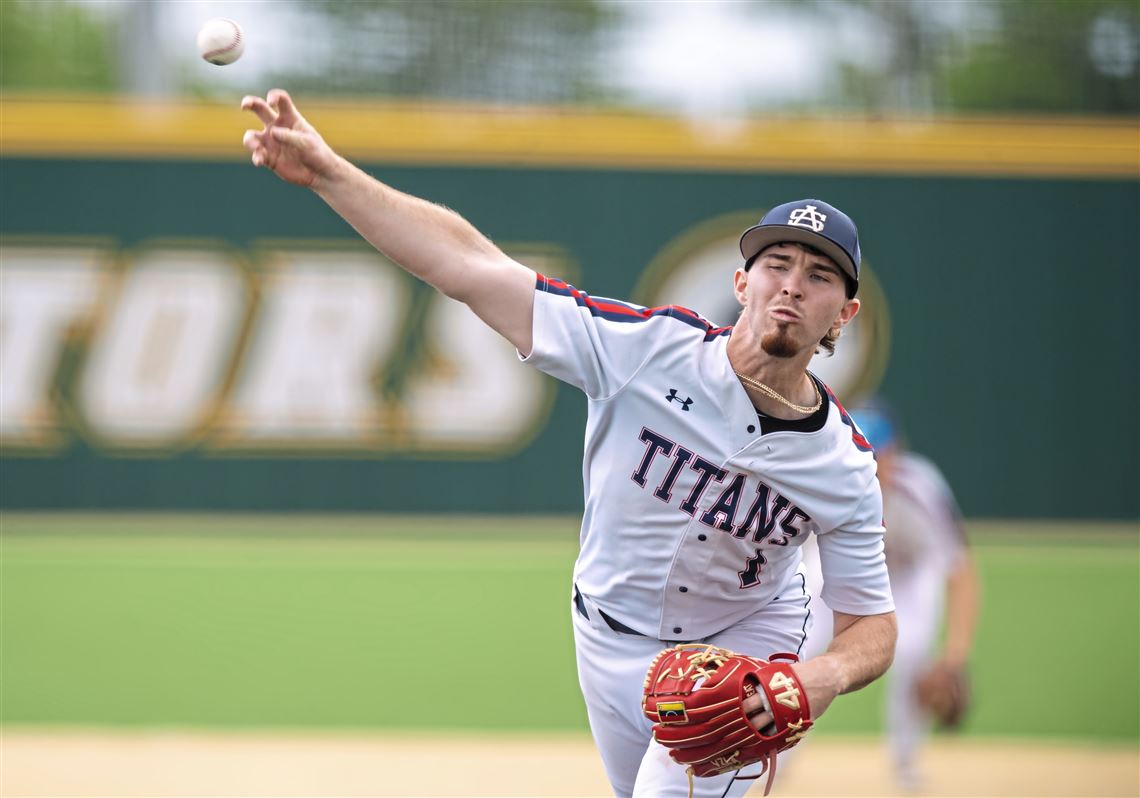 Penn-Trafford earns spot in PIAA baseball playoffs with win over