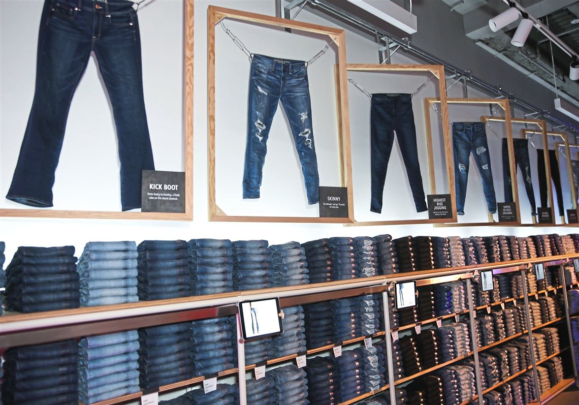 American Eagle store lets you buy a new pair of jeans while you do your  laundry