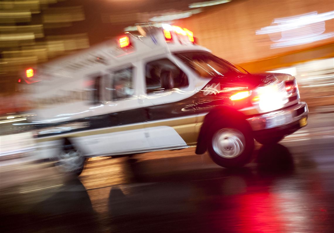 Three hospitalized in North Versailles crash Pittsburgh PostGazette