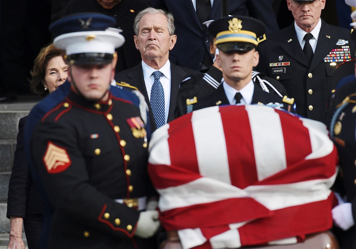 George H.W. Bush eulogized by those gathered 'to mark the end of an era ...