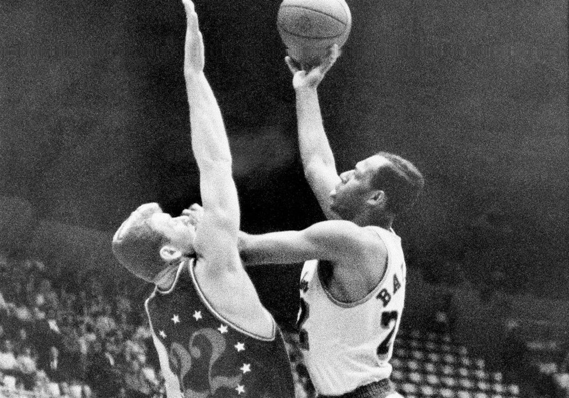 NBA 1959 - 60 St. Louis Hawks Team Picture Black & White 8 X 10 Photo  Picture 