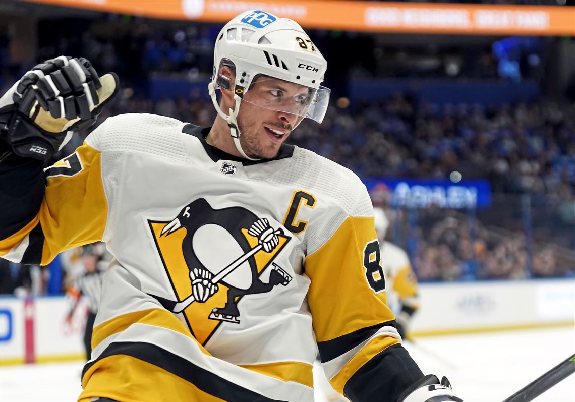 Sidney Crosby exits after hit to head