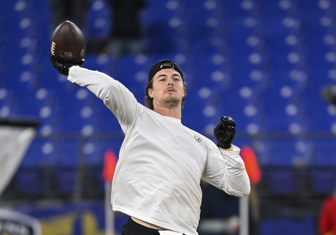 Kenny Pickett’s QB coach calls throwing session with Steelers teammates