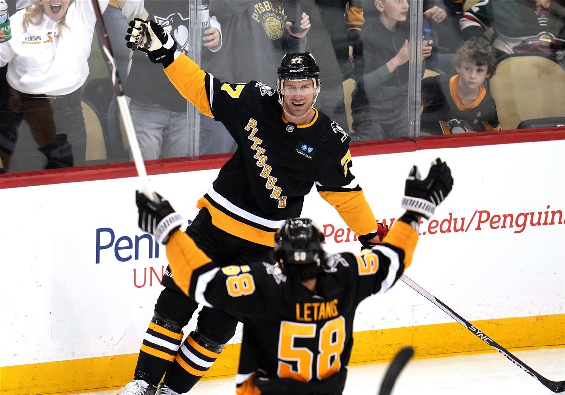 Pittsburgh Penguins' Jeff Carter plays during an NHL hockey game