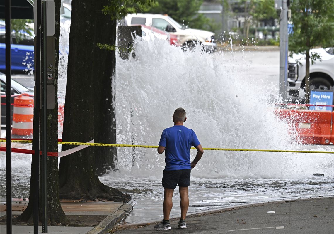 Atlanta water woes extend into fourth day as city finally cuts off leak  gushing into streets | Pittsburgh Post-Gazette