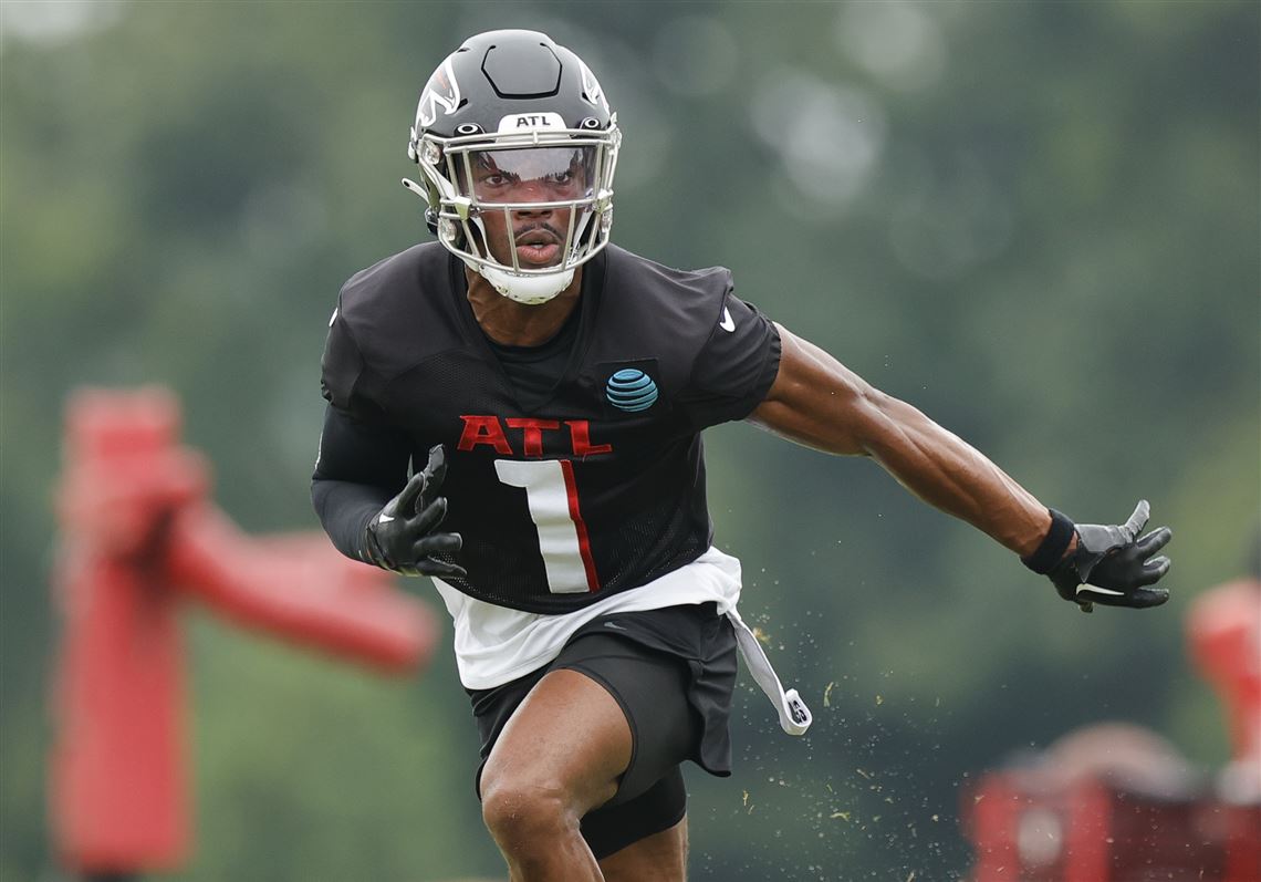 Falcons cornerback Jeff Okudah carted off practice field with ankle injury