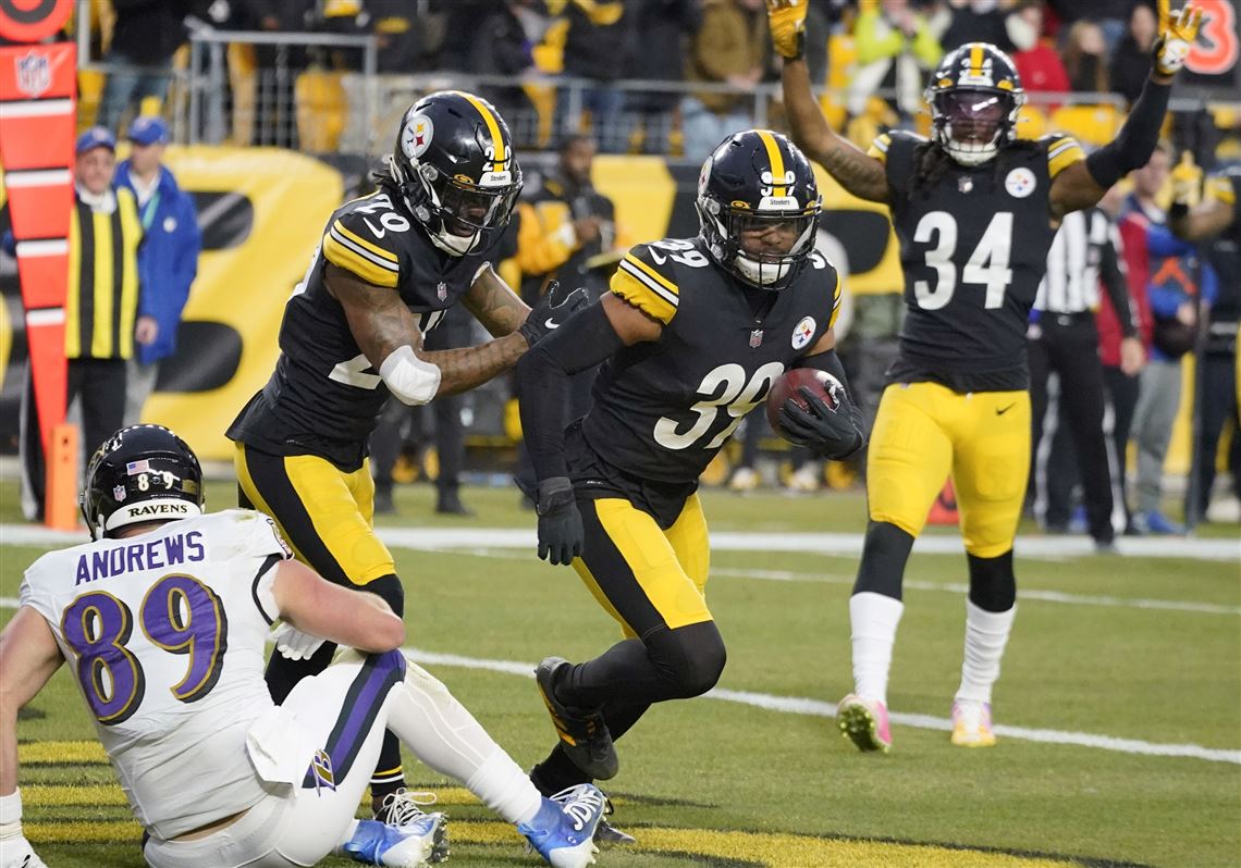 PHOTOS: Game faces - Steelers at Ravens