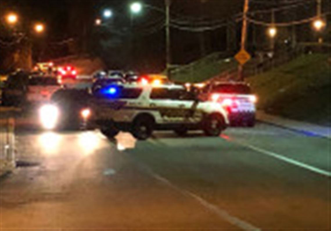 Dozens of shots fired in Arlington Heights driveby; 2 wounded