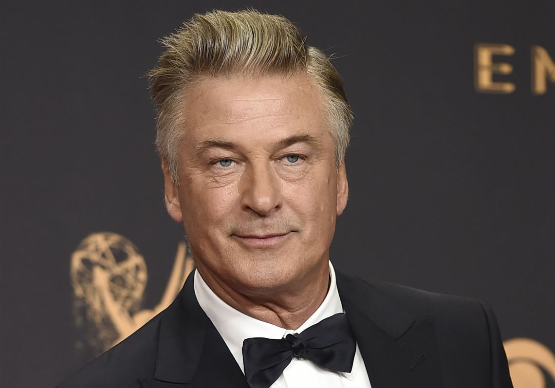 Alec Baldwin charge to be dropped in movie set shooting case