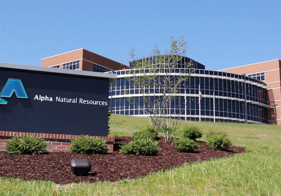 Alpha Natural Resources plans to hold an auction for its natural gas assets on May 16.