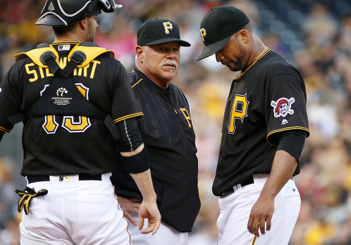 Pirates mailbag: What to do with Francisco Cervelli?