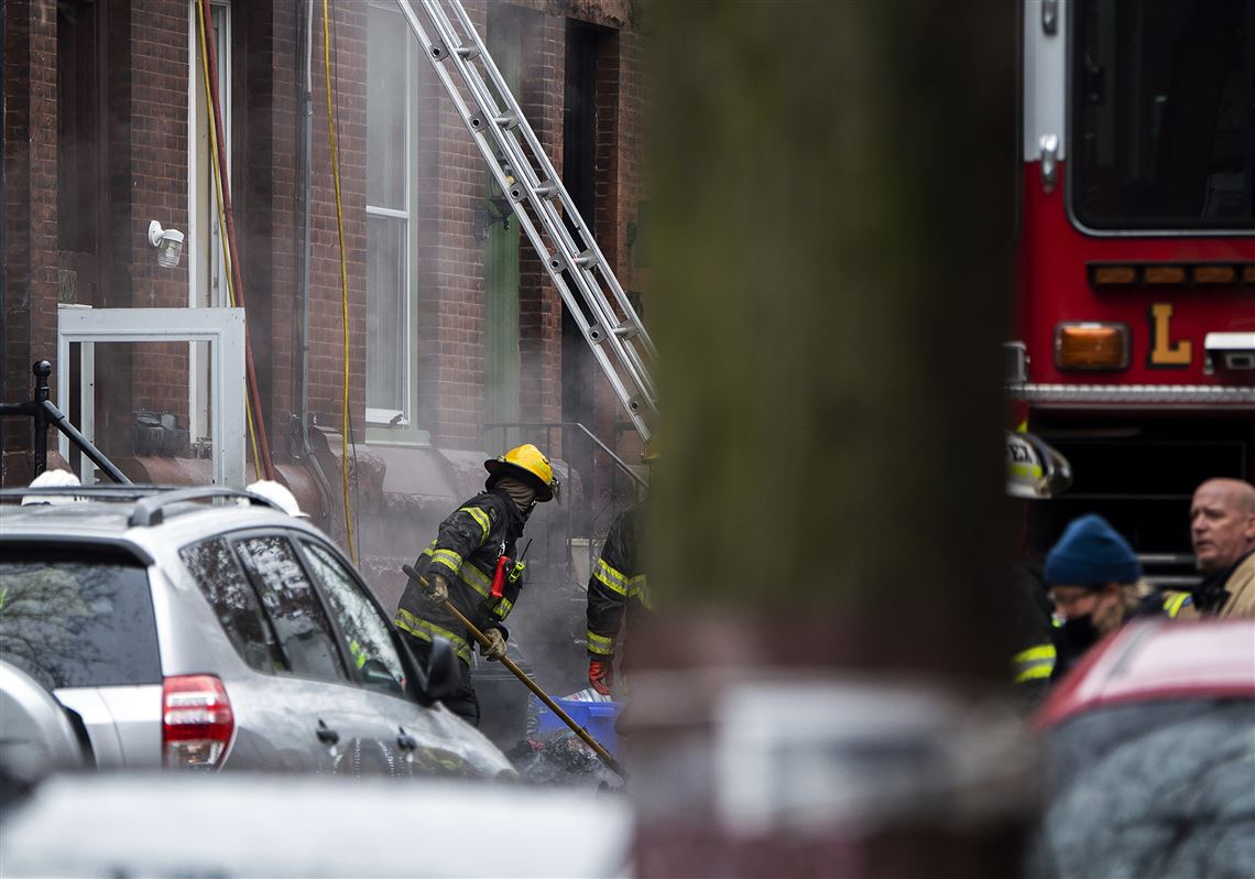Philadelphia Christmas Tree Burning 2022 Christmas Tree Behind Philadelphia Fire That Killed 12, Officials Confirm |  Pittsburgh Post-Gazette