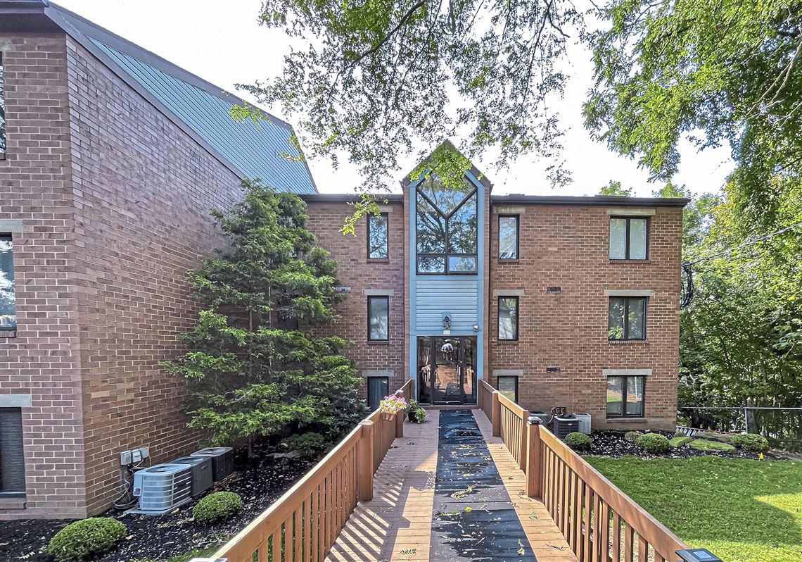 Buying Here Perry Hilltop condo with spectacular views priced under 190,000 Pittsburgh Post
