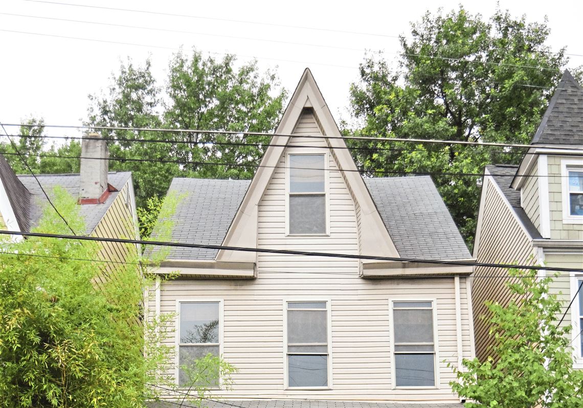 Buying Here Oakland house priced at 219,900, must be owneroccupied