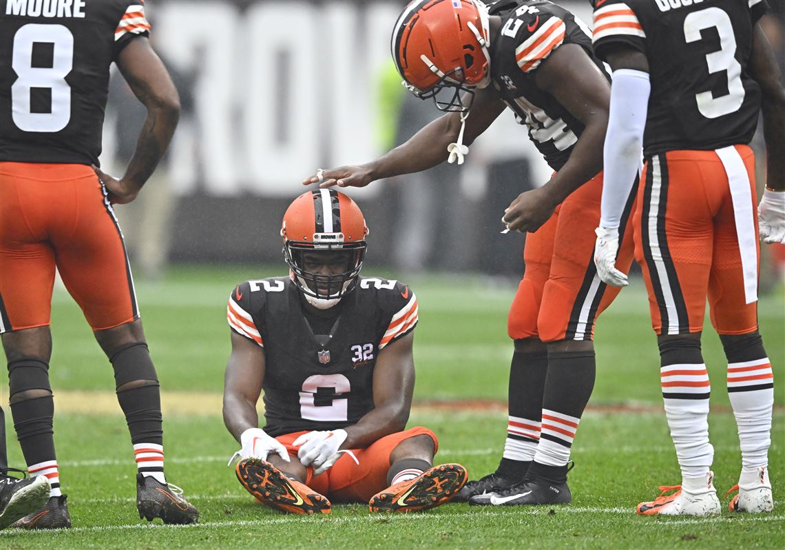 Browns WR Amari Cooper leaves practice with groin injury, questionable for  Steelers on Monday night