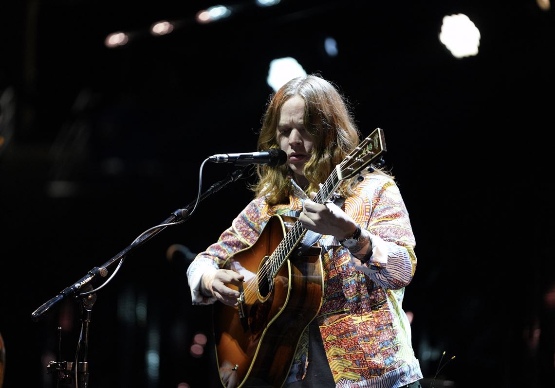 Review Billy Strings dazzles with blazing musicianship at the