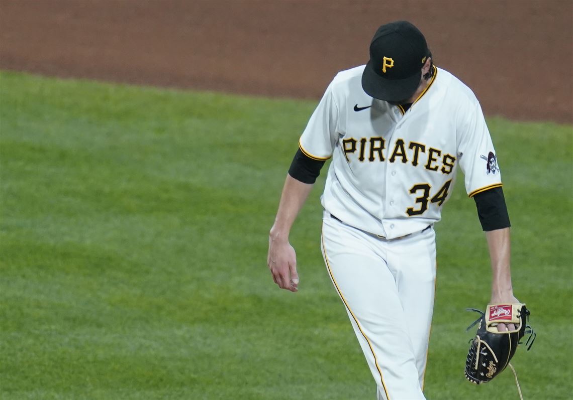 Pittsburgh Pirates starting pitcher JT Brubaker gets the ball back