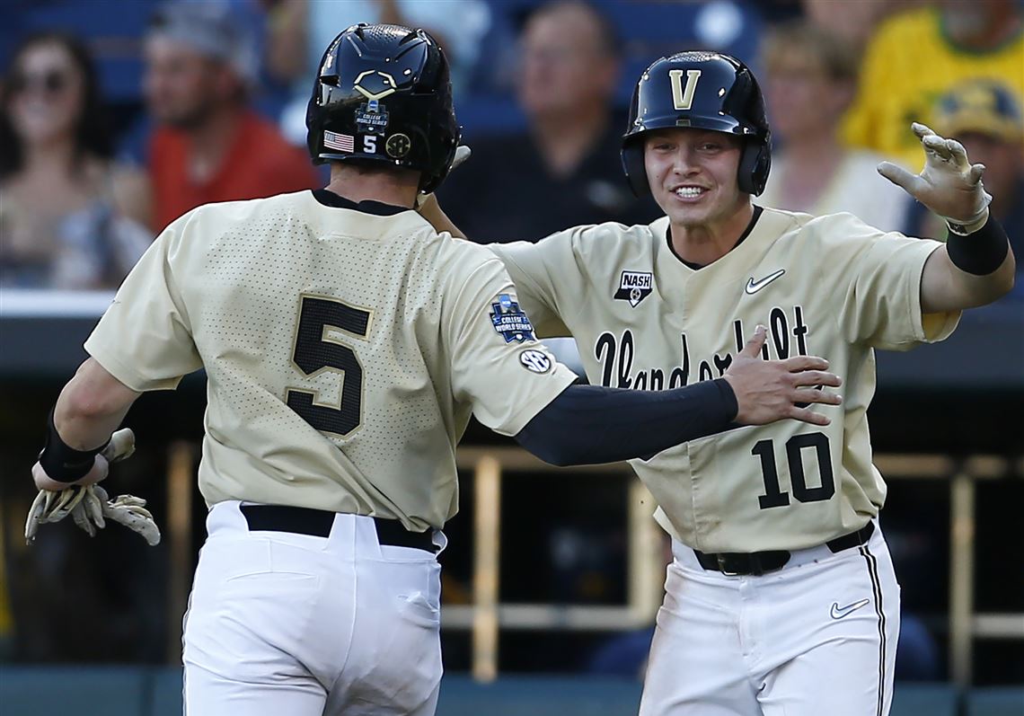 Vanderbilt baseball team receives College World Series rings