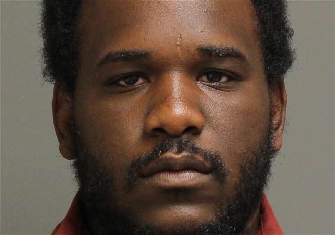 Ross police seek Braddock man accused of threatening ex-girlfriend