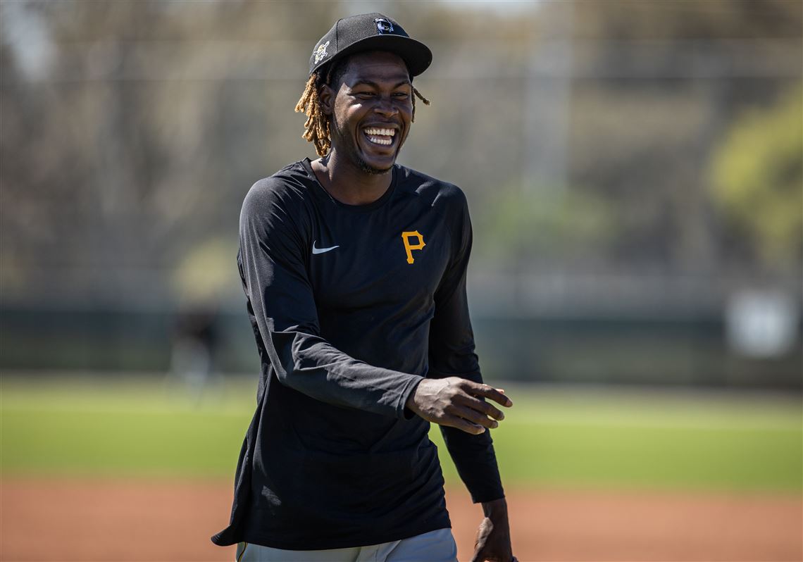 Oneil Cruz of the Pittsburgh Pirates laughs during batting practice News  Photo - Getty Images