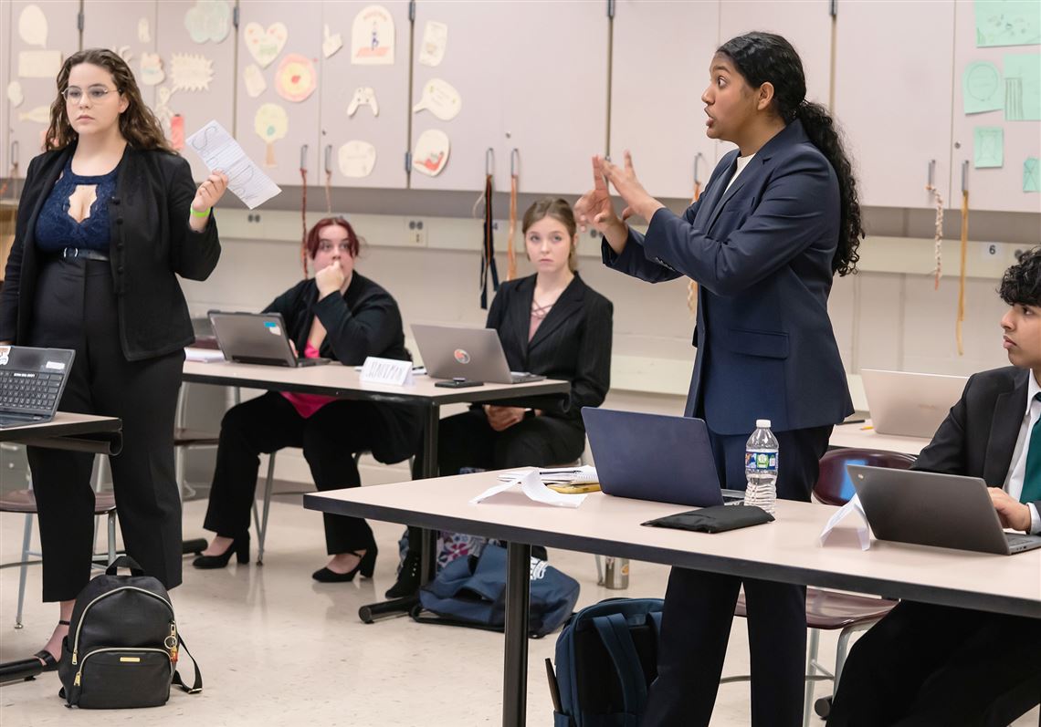 Debate competition draws hundreds of students to Upper St. Clair for