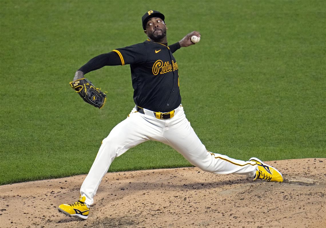 Off The Bat: Aroldis Chapman stands tall as Pirates bullpen crumbles |  Pittsburgh Post-Gazette