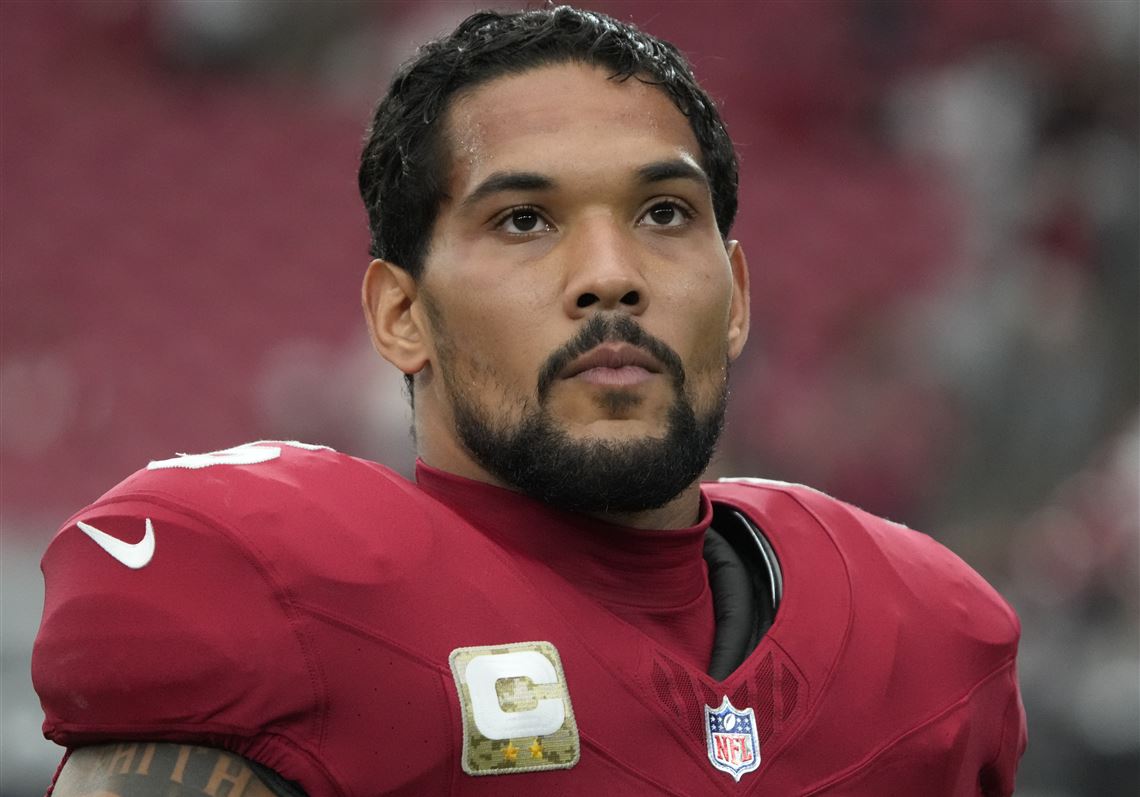 Arizona Cardinals player returns kindness to family who gave him a
