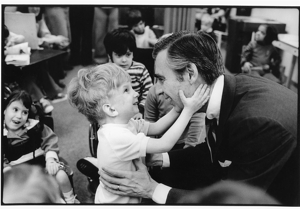 fred rogers with children