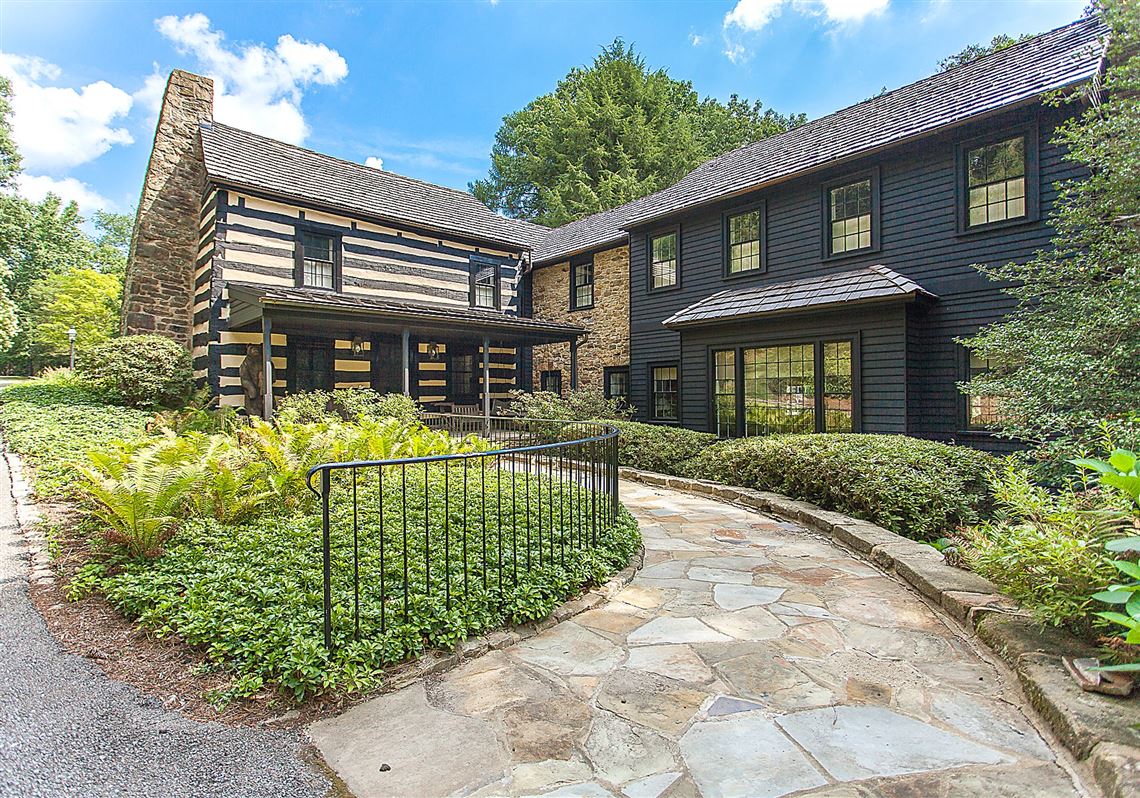 Buying Here Log house is filled with history, period materials