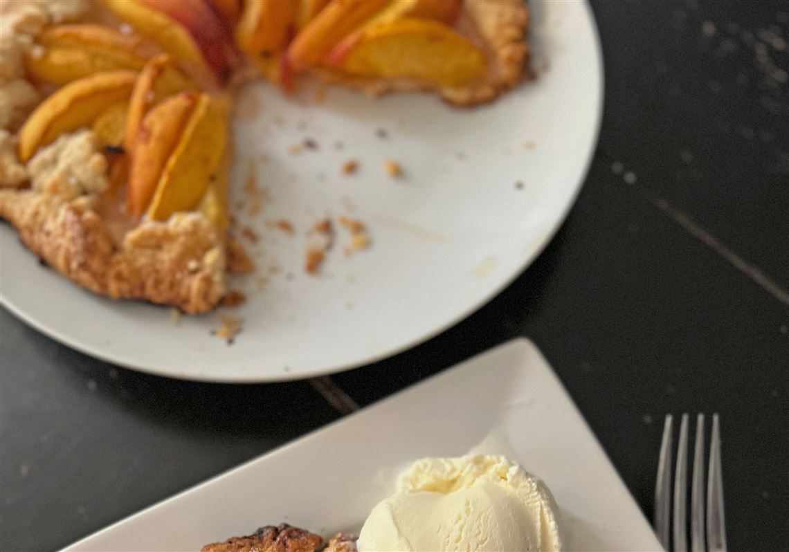 Gretchen's table: This crostata is easy peachy