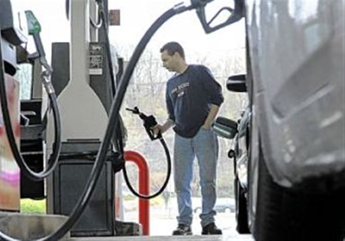Pittsburgh gas prices fall, national prices begin seasonal climb